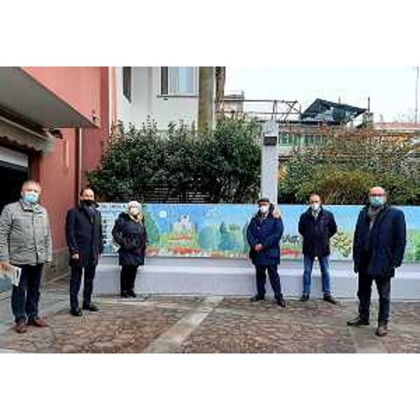 L'assessore regionale Sebastiano Callari all'inaugurazione a Monfalcone del mosaico in piazza Montes - L'assessore regionale Sebastiano Callari all'inaugurazione a Monfalcone del mosaico in piazza Montes