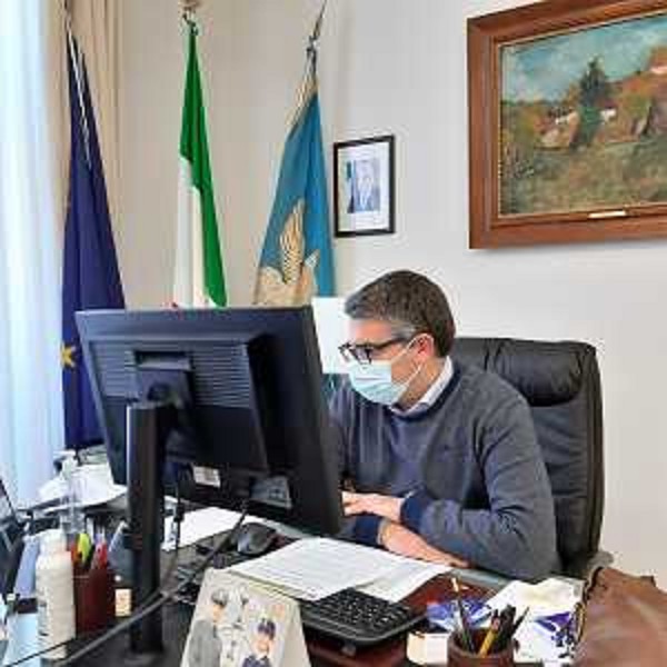 L'assessore regionale alle Lingue minoritarie Pierpaolo Roberti in videconferenza con Arlef - L'assessore regionale alle Lingue minoritarie Pierpaolo Roberti in videconferenza con Arlef 