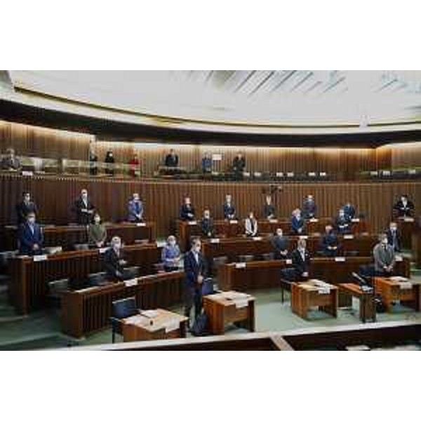 Il minuto di silenzio dell'Aula in ricordo di Nemo Gonano - Il minuto di silenzio dell'Aula in ricordo di Nemo Gonano