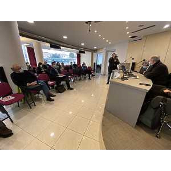 Una fase dell'incontro tra il consiglio dell'Ordine dei medici di Pordenone e il vicegovernatore della Regione Riccardo Riccardi - Una fase dell'incontro tra il consiglio dell'Ordine dei medici di Pordenone e il vicegovernatore della Regione Riccardo Riccardi