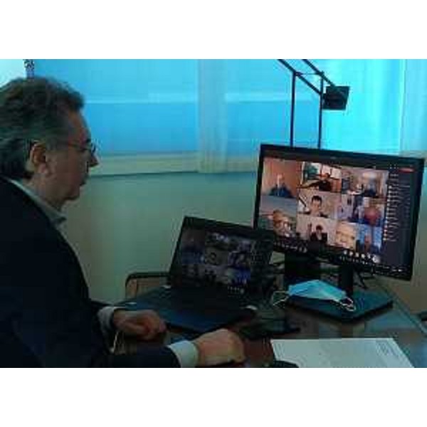 L'assessore regionale alle Infrastrutture Graziano Pizzimenti durante l'incontro odierno per il progetto di interramento del tratto urbano della ferrovia di Udine - L'assessore regionale alle Infrastrutture Graziano Pizzimenti durante l'incontro odierno per il progetto di interramento del tratto urbano della ferrovia di Udine