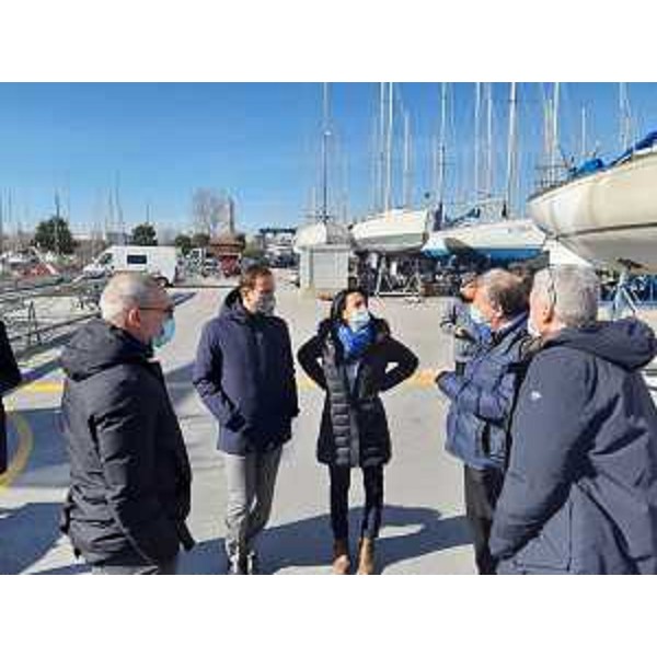Il governatore del Friuli Venezia Giulia Massimiliano Fedriga visita il polo nautico che insiste sul Canale est -ovest di Monfalcone - Il governatore del Friuli Venezia Giulia Massimiliano Fedriga visita il polo nautico che insiste sul Canale est -ovest di Monfalcone