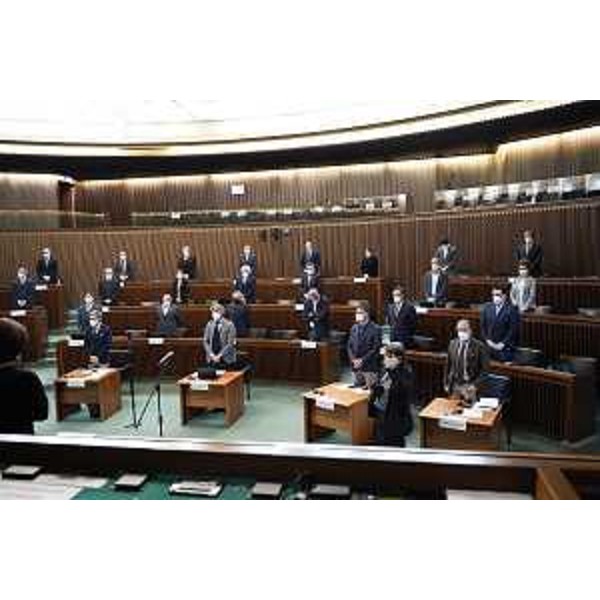 Minuto di silenzio in Aula in memoria delle vittime delle Foibe e dell'esodo giuliano-dalmata - Minuto di silenzio in Aula in memoria delle vittime delle Foibe e dell'esodo giuliano-dalmata
