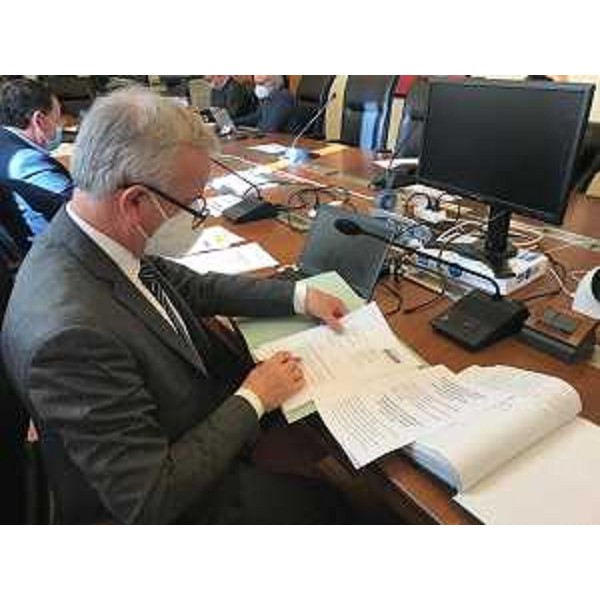 Il presidente della VI Commissione, Giuseppe Sibau (Progetto Fvg/Ar) - Il presidente della VI Commissione, Giuseppe Sibau (Progetto Fvg/Ar)