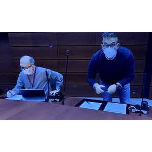 Il vicegovernatore del Friuli Venezia Giulia con delega alla Salute, Riccardo Riccardi, durante la firma dell'accordo stralcio per l'utilizzo delle Risorse aggiuntive regionali (Rar) 2021 con i rappresentanti delle principali organizzazioni sindacali del comparto della sanità. - Il vicegovernatore del Friuli Venezia Giulia con delega alla Salute, Riccardo Riccardi, durante la firma dell'accordo stralcio per l'utilizzo delle Risorse aggiuntive regionali (Rar) 2021 con i rappresentanti delle principali organizzazioni sindacali del comparto della sanità.