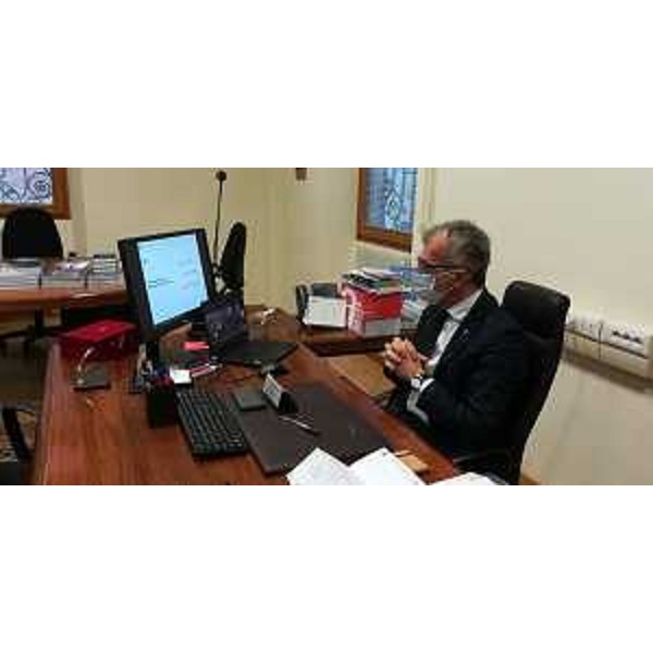 Piero Mauro Zanin, presidente del Consiglio regionale, durante la videoconferenza con il ministro al Turismo, Massimo Garavaglia - Piero Mauro Zanin, presidente del Consiglio regionale, durante la videoconferenza con il ministro al Turismo, Massimo Garavaglia