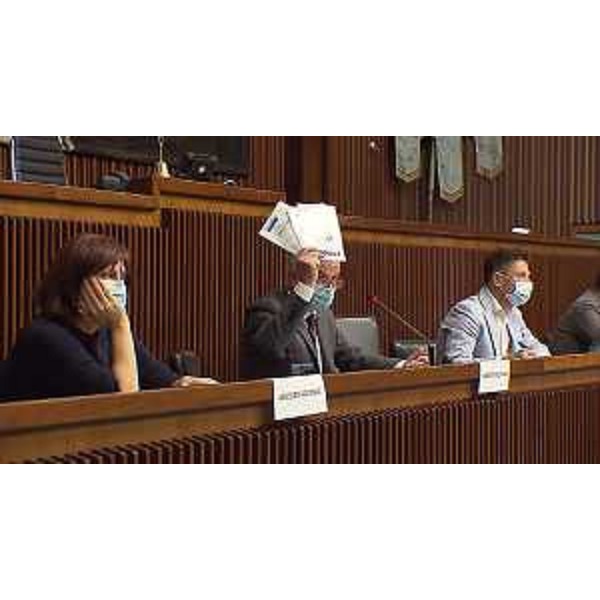 Il presidente della VI Commissione, Giuseppe Sibau (Progetto Fvg/Ar) e l'assessore regionale alla Formazione, Alessia Rosolen - Il presidente della VI Commissione, Giuseppe Sibau (Progetto Fvg/Ar) e l'assessore regionale alla Formazione, Alessia Rosolen 