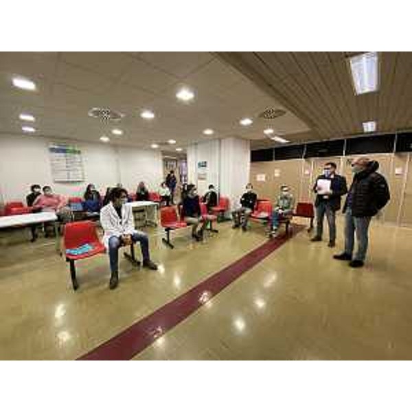 Una fase dell'incontro tra il vicegovernatore della Regione Riccardo Riccardi e i dipendenti del Dipartimento di prevenzione dell'Asfo. - Una fase dell'incontro tra il vicegovernatore della Regione Riccardo Riccardi e i dipendenti del Dipartimento di prevenzione dell'Asfo.