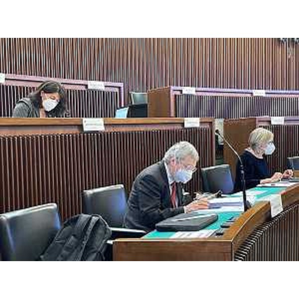 Mariagrazia Santoro (Pd), Furio Honsell (Open Sinistra Fvg) e Simona Liguori (Cittadini) - Mariagrazia Santoro (Pd), Furio Honsell (Open Sinistra Fvg) e Simona Liguori (Cittadini)