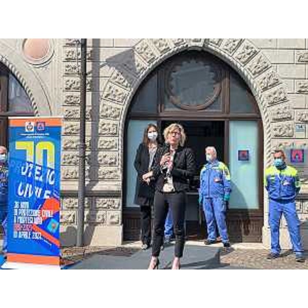 L'assessore regionale Barbara Zilli interviene al 30° del gruppo di protezione civile comunale a Mortegliano - L'assessore regionale Barbara Zilli interviene al 30° del gruppo di protezione civile comunale a Mortegliano 