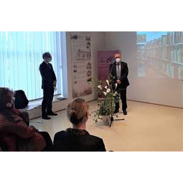 L'assessore Sebastiano Callari mentre interviene oggi a Gorizia all'inaugurazione della biblioteca slovena - L'assessore Sebastiano Callari mentre interviene oggi a Gorizia all'inaugurazione della biblioteca slovena