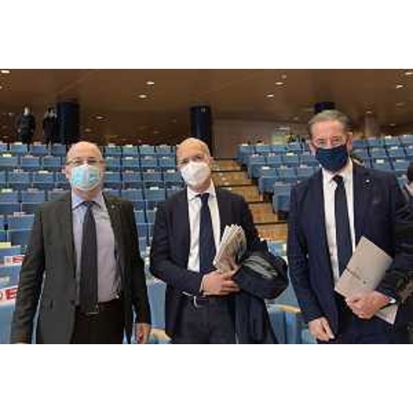 L'assessore regionale Fabio Scoccimarro con i prefetti di Udine e Gorizia - L'assessore regionale Fabio Scoccimarro con i prefetti di Udine e Gorizia