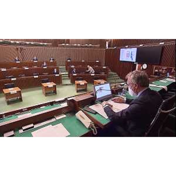 Piero Mauro Zanin, presidente del Consiglio regionale, guida i lavori del Tavolo - Piero Mauro Zanin, presidente del Consiglio regionale, guida i lavori del Tavolo