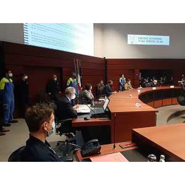 Un'immagine dell'incontro operativo nella sede della Protezione civile Fvg - Un'immagine dell'incontro operativo nella sede della Protezione civile Fvg