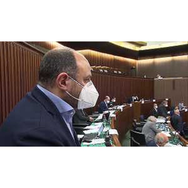 Diego Moretti (Pd) durante la discussione in Aula del ddl 130 - Diego Moretti (Pd) durante la discussione in Aula del ddl 130