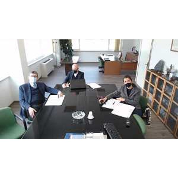 Patrizia Valduga, della ZML, in videoconferenza - Patrizia Valduga, della ZML, in videoconferenza