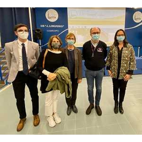 Il vicegovernatore del Friuli Venezia Giulia, Riccardo Riccardi, in occasione dellinaugurazione dellisola robotica dellofficina dellIstituto di istruzione superiore Linussio di Codroipo - Il vicegovernatore del Friuli Venezia Giulia, Riccardo Riccardi, in occasione dellinaugurazione dellisola robotica dellofficina dellIstituto di istruzione superiore Linussio di Codroipo