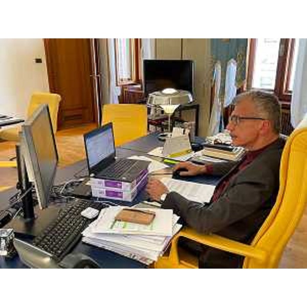 Piero Mauro Zanin, presidente del Cr Fvg, interviene in modalità telematica - Piero Mauro Zanin, presidente del Cr Fvg, interviene in modalità telematica