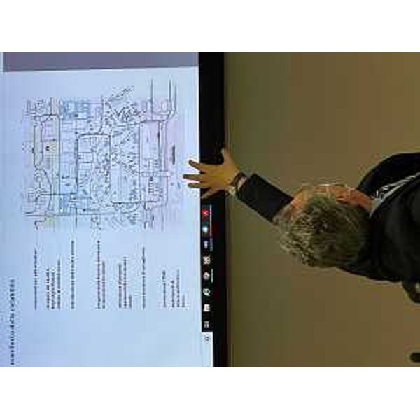 L'assessore regionale alle Infrastrutture e territorio, Graziano Pizzimenti, illustra il Piano regionale mobilità ciclistica - L'assessore regionale alle Infrastrutture e territorio, Graziano Pizzimenti, illustra il Piano regionale mobilità ciclistica