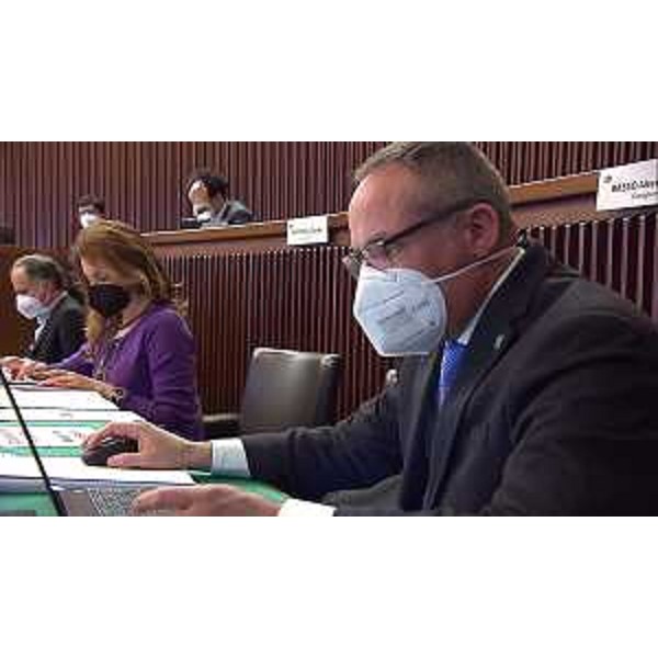 Giuseppe Nicoli (FI) con la collega di partito Mara Piccin - Giuseppe Nicoli (FI) con la collega di partito Mara Piccin