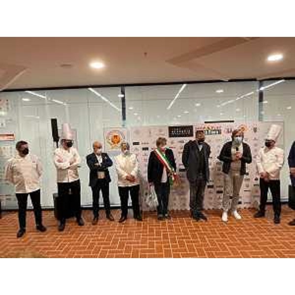 L'assessore regionale alle Attività produttive, Sergio Emidio Bini, inaugura l'Accademia del Gusto a Città Fiera a Torreano di Martignacco - L'assessore regionale alle Attività produttive, Sergio Emidio Bini, inaugura l'Accademia del Gusto a Città Fiera a Torreano di Martignacco