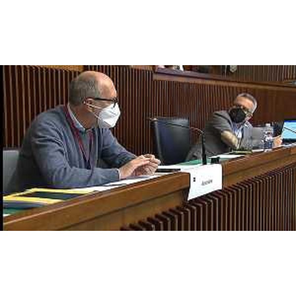 Ivo Moras (a destra), presidente della III Commissione, con il vicegovernatore Riccardo Riccardi - Ivo Moras (a destra), presidente della III Commissione, con il vicegovernatore Riccardo Riccardi