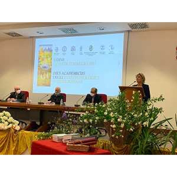L'intervento dell'assessore regionale alle Finanze, Barbara Zilli, a Udine al 'Dies Academicus'. - L'intervento dell'assessore regionale alle Finanze, Barbara Zilli, a Udine al 'Dies Academicus'.