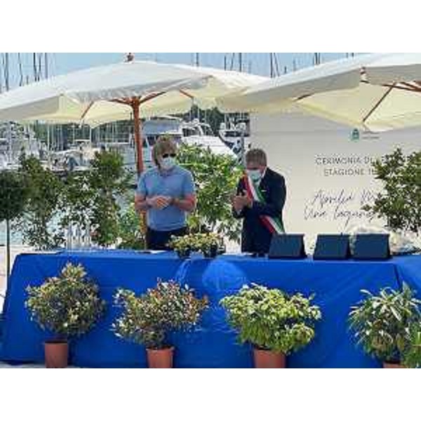 L'assessore regionale alle Attività produttive e al turismo, Sergio Emidio Bini, all'inaugurazione della stagione turistica 2021 ad Aprilia Marittima. - L'assessore regionale alle Attività produttive e al turismo, Sergio Emidio Bini, all'inaugurazione della stagione turistica 2021 ad Aprilia Marittima.