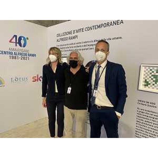 La sindaca di Monrupino, Tanja Kosmina, il premiato Luciano Andreutti e il vicepresidente del Consiglio regionale, Francesco Russo. - La sindaca di Monrupino, Tanja Kosmina, il premiato Luciano Andreutti e il vicepresidente del Consiglio regionale, Francesco Russo. 