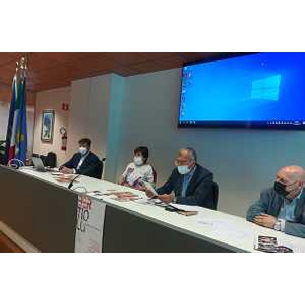 Un momento della conferenza stampa con il presidente Zanin, secondo da destra - Un momento della conferenza stampa con il presidente Zanin, secondo da destra