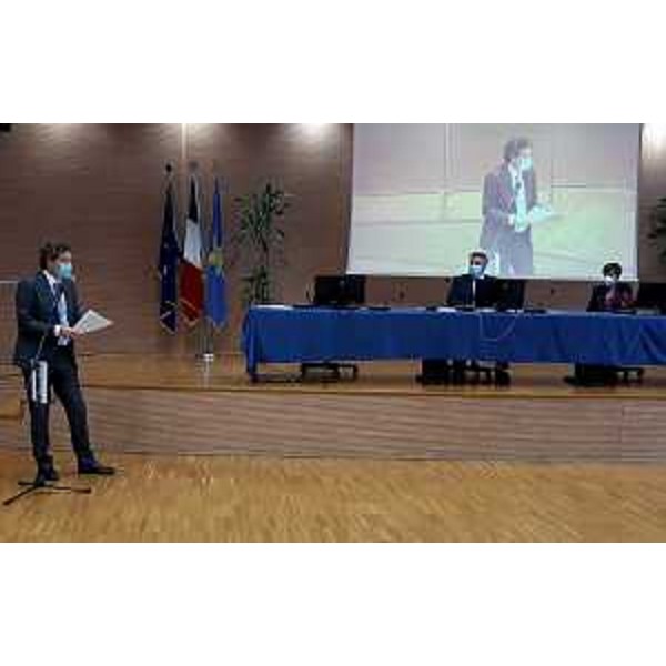 Dorino Favot, presidente dell'Anci Fvg, oggi all'auditorium Comelli a Udine - Dorino Favot, presidente dell'Anci Fvg, oggi all'auditorium Comelli a Udine