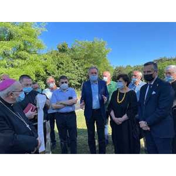 L'assessore regionale alle Infrastrutture e territorio, Graziano Pizzimenti, è intervenuto alla cerimonia di chiusura dei lavori di rifacimento della strada tra Prosecco e Monte Grisa. - L'assessore regionale alle Infrastrutture e territorio, Graziano Pizzimenti, è intervenuto alla cerimonia di chiusura dei lavori di rifacimento della strada tra Prosecco e Monte Grisa.