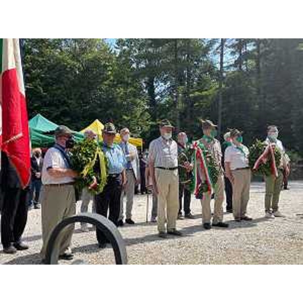 Il presidente Piero Mauro Zanin durante un passaggio significativo della cerimonia - Il presidente Piero Mauro Zanin durante un passaggio significativo della cerimonia