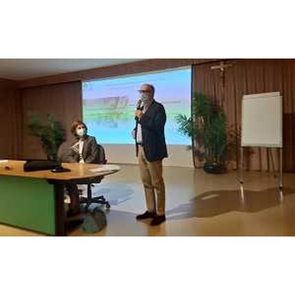 Il vicegovernatore Riccardo Riccardi nel suo intervento di saluto all'inizio del corso - Il vicegovernatore Riccardo Riccardi nel suo intervento di saluto all'inizio del corso