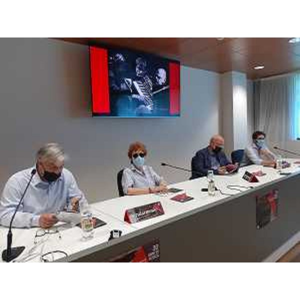 L'assessore regionale alla Cultura Tiziana Gibelli alla presentazione di Carniarmonie affiancata dal presidente della Fondazione Bon, Andrea Giavon, il direttore artistico, Claudio Mansutti, l'assessore alla Cultura del Comune di Tolmezzo, Marco Craighero. - L'assessore regionale alla Cultura Tiziana Gibelli alla presentazione di Carniarmonie affiancata dal presidente della Fondazione Bon, Andrea Giavon, il direttore artistico, Claudio Mansutti, l'assessore alla Cultura del Comune di Tolmezzo, Marco Craighero.