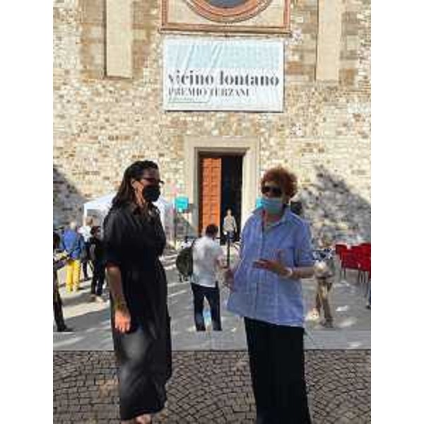 L'assessore regionale alla Cultura Tiziana Gibelli con la curatrice del festival Vicino/lontano Paola Colombo - L'assessore regionale alla Cultura Tiziana Gibelli con la curatrice del festival Vicino/lontano Paola Colombo