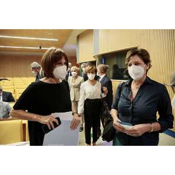 L'assessore Rosolen con il ministro del Mur Maria Cristina Messa. - L'assessore Rosolen con il ministro del Mur Maria Cristina Messa.