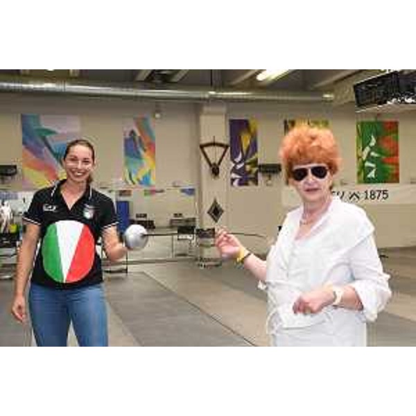 L'assessore regionale Tiziana Gibelli con Mara Navarria - L'assessore regionale Tiziana Gibelli con Mara Navarria