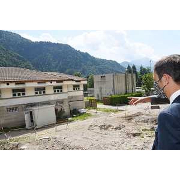 Il governatore del Friuli Venezia Giulia, Massimiliano Fedriga, alla presentazione del progetto di ampliamento delle Terme di Arta. - Il governatore del Friuli Venezia Giulia, Massimiliano Fedriga, alla presentazione del progetto di ampliamento delle Terme di Arta.