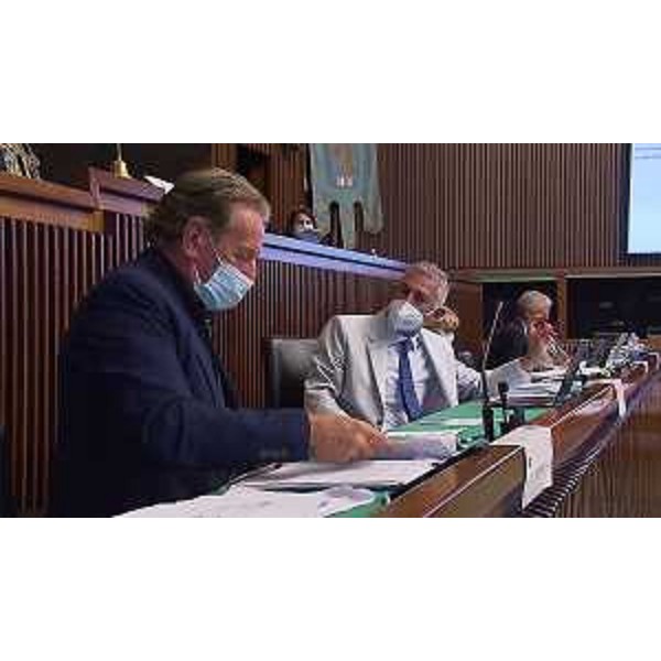 L'assessore Fvg alla Difesa dell'Ambiente, Fabio Scoccimarro, con il presidente della I Commissione consiliare, Alessandro Basso (FdI) - L'assessore Fvg alla Difesa dell'Ambiente, Fabio Scoccimarro, con il presidente della I Commissione consiliare, Alessandro Basso (FdI)