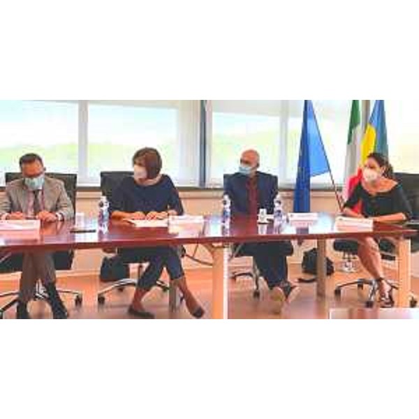 Maddalena Spagnolo (prima da destra) all'incontro che si è svolto a Lignano - Maddalena Spagnolo (prima da destra) all'incontro che si è svolto a Lignano