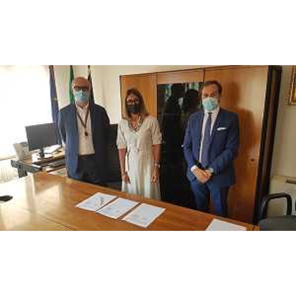 Il vice governatore Riccardi con il procuratore capo Claudia Danelon e il direttore generale Asufc Denis Caporale. - Il vice governatore Riccardi con il procuratore capo Claudia Danelon e il direttore generale Asufc Denis Caporale.