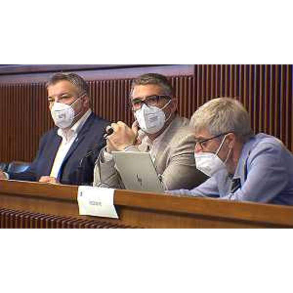 Diego Bernardis (Lega), presidente della V Commissione, insieme all'assessore regionale Pierpaolo Roberti - Diego Bernardis (Lega), presidente della V Commissione, insieme all'assessore regionale Pierpaolo Roberti