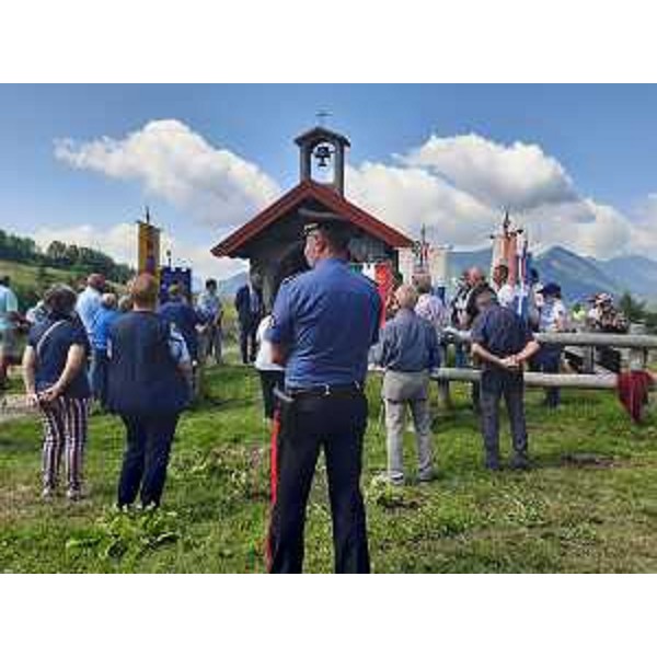 Momento solenne della commemorazione alla cappella di Pramosio di Paluzza (Ud) - Momento solenne della commemorazione alla cappella di Pramosio di Paluzza (Ud) 