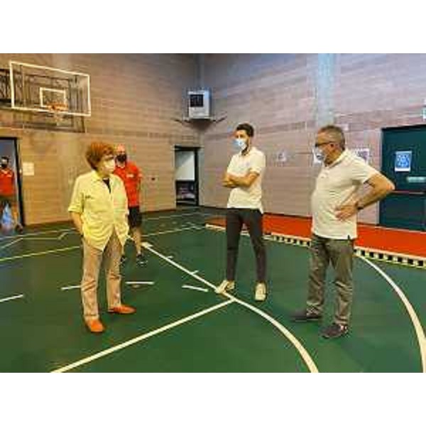 La visita dell'assesore regionale allo Sport Tiziana Gibelli alla palestra di allenamento delle Furie rosse a Tamai di Brugnera con il consigliere regionale Ivo Moras (a destra) e l'assessore comunale allo Sport Michele Boer (al centro) - La visita dell'assesore regionale allo Sport Tiziana Gibelli alla palestra di allenamento delle Furie rosse a Tamai di Brugnera con il consigliere regionale Ivo Moras (a destra) e l'assessore comunale allo Sport Michele Boer (al centro)