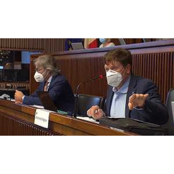 Alberto Budai (Lega), presidente della II Commissione, insieme all'assessore regionale Sergio Emidio Bini - Alberto Budai (Lega), presidente della II Commissione, insieme all'assessore regionale Sergio Emidio Bini