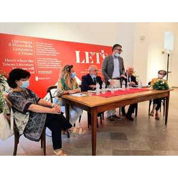 L'intervento dell'assessore Roberti. - L'intervento dell'assessore Roberti.