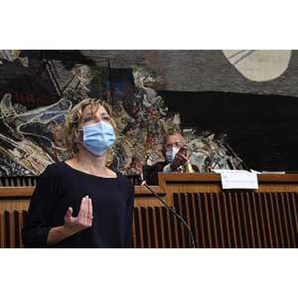 L'assessore regionale alle Finanze Barbara Zilli. durante il suo intervento in Aula - L'assessore regionale alle Finanze Barbara Zilli. durante il suo intervento in Aula