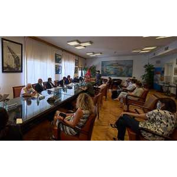 Il tavolo dei relatori alla conferenza stampa di presentazione di Barcolana Sea summit - Il tavolo dei relatori alla conferenza stampa di presentazione di Barcolana Sea summit 