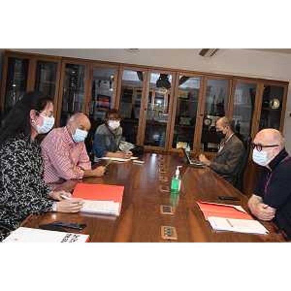 Il vicegovernatore Riccardo Riccardi incontra la presidente del Comitato regionale della Croce Rossa Italiana Milena-Maria Cisilino nella sede della Protezione civile di Palmanova - Il vicegovernatore Riccardo Riccardi incontra la presidente del Comitato regionale della Croce Rossa Italiana Milena-Maria Cisilino nella sede della Protezione civile di Palmanova